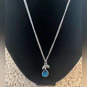 Necklace Silver w/Blue Gemstone New